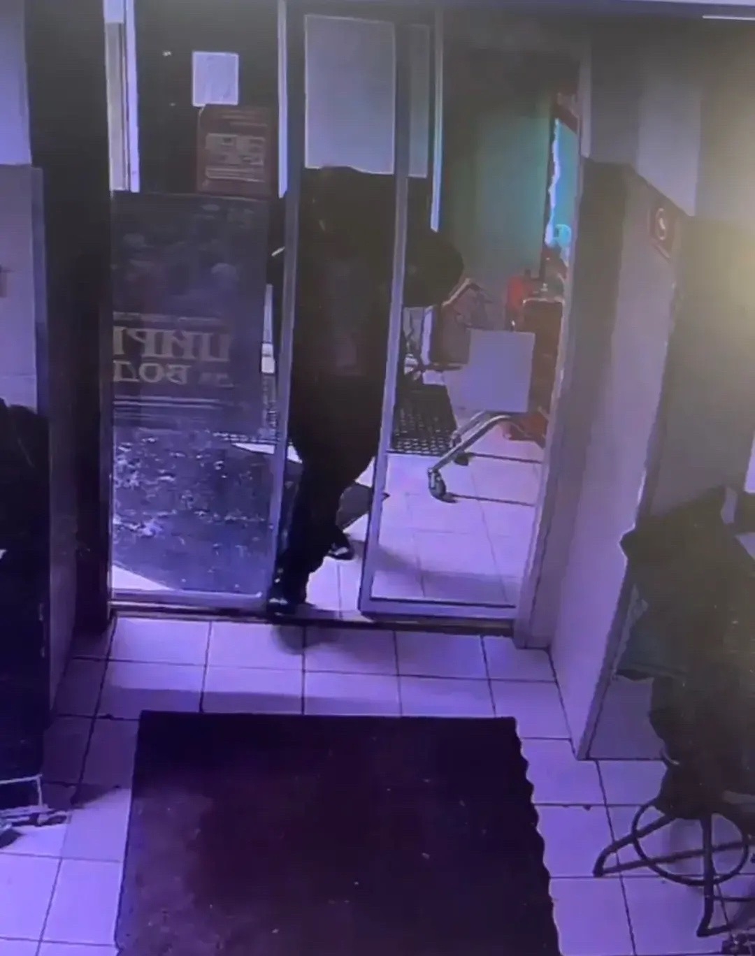 В Костроме поймали грабителя, который обнес супермаркет ради «сладкой жизни»