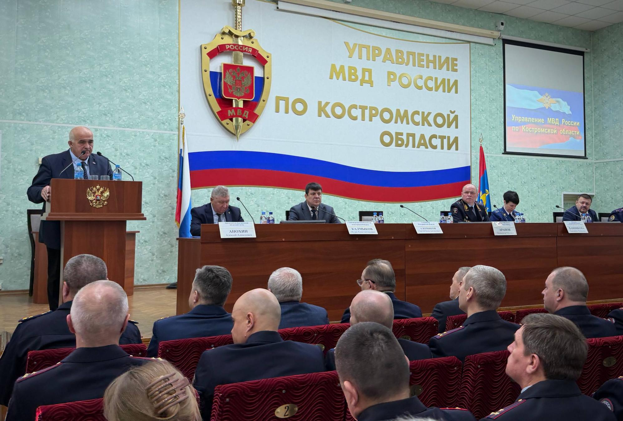 Костромским полицейским расширили пакет региональных выплат