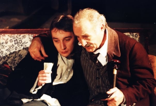 Александр Кирпичев встретил 50-летний юбилей на костромской сцене в образе итальянского авантюриста