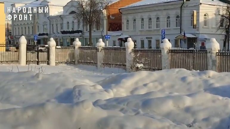 Народный фронт проверил ход ремонта в Центральном парке