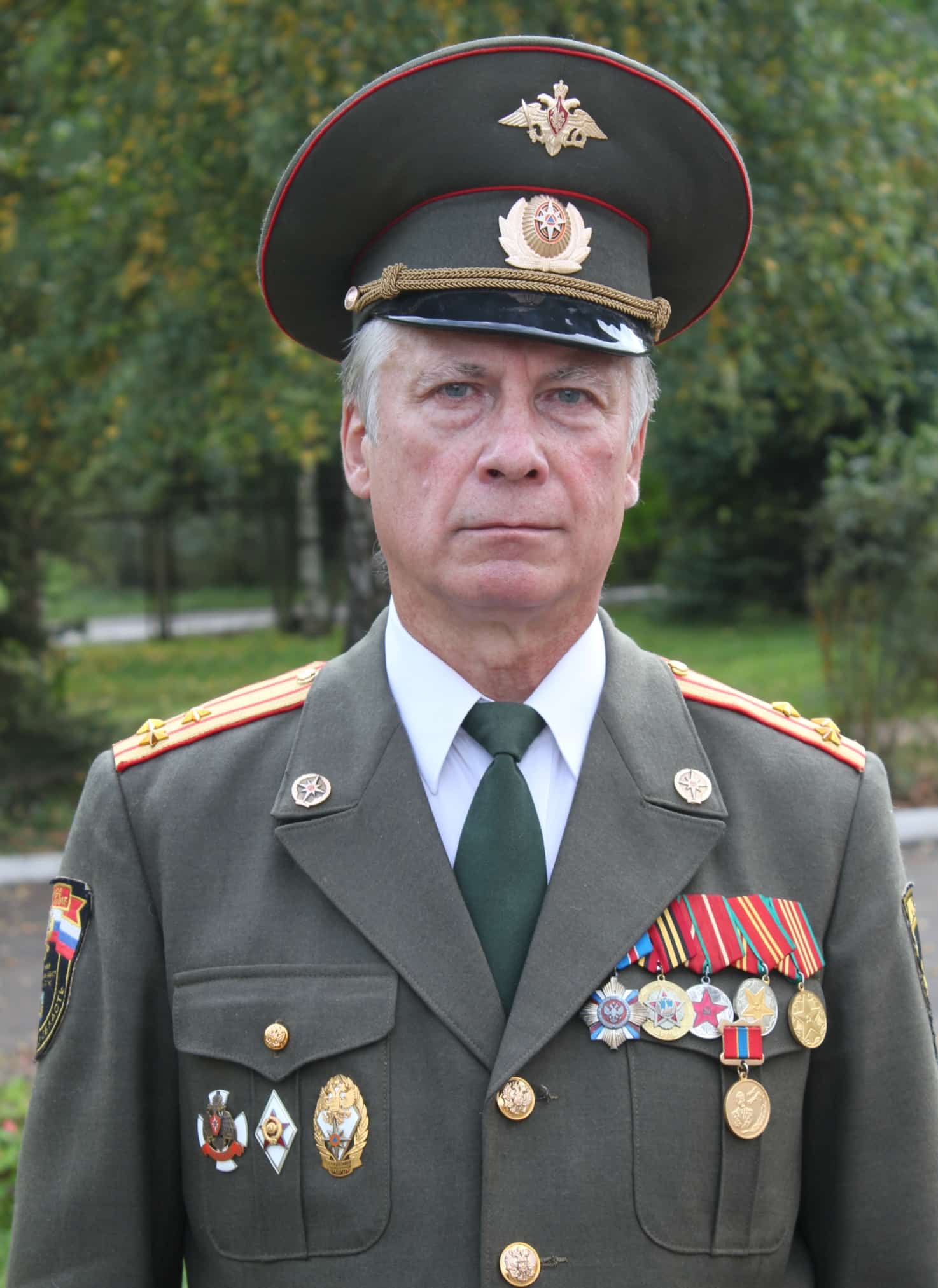 В Костроме прощаются с экс-главой ГУ МЧС по региону Владимиром Тихомировым