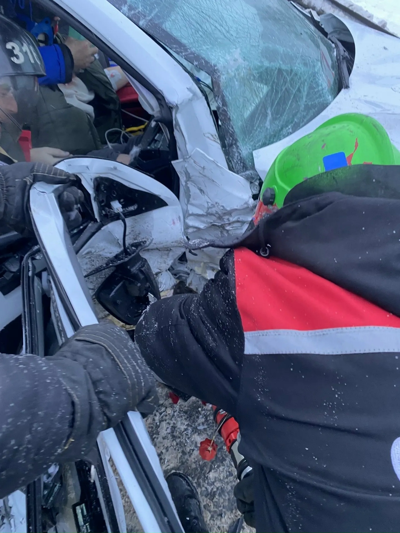 Водитель задел обочину: спасатели выдвинули свою версию причины массового ДТП в Костроме