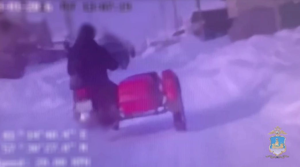 Под Костромой подросток на старом «ИЖе» пытался уйти от ДПС