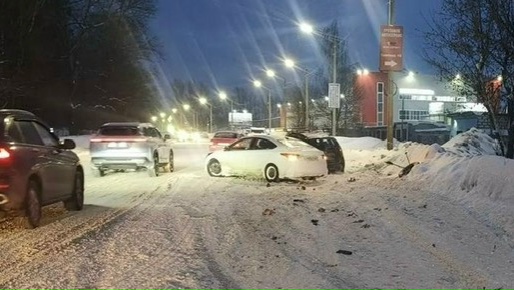 В Костроме пенсионер устроил массовое ДТП на Галичской