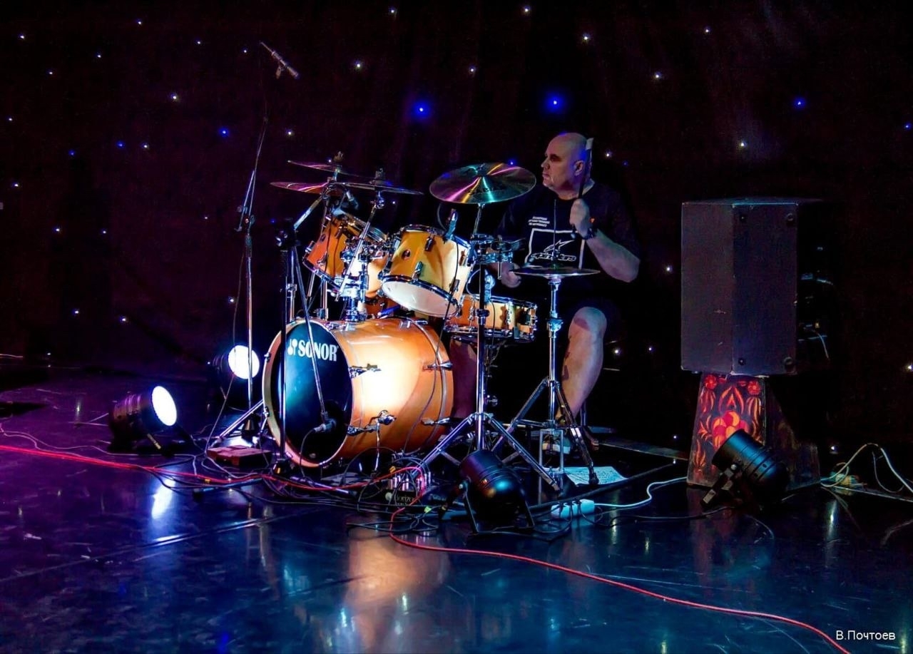 Шарья прощается с легендой: ушел из жизни музыкант и общественный деятель Павел Смирнов