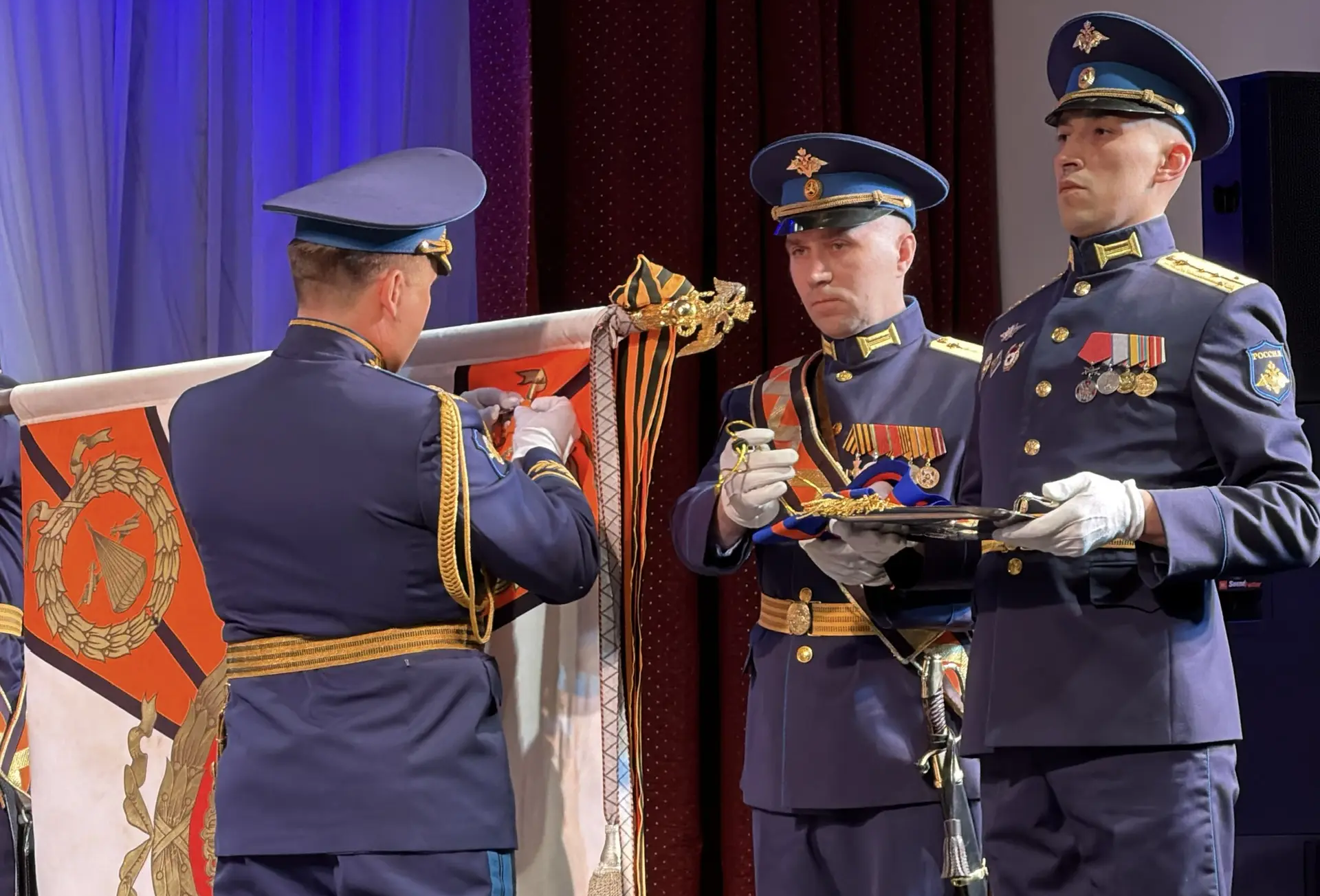 1065-й гвардейский артиллерийский Костромской полк удостоен ордена Кутузова