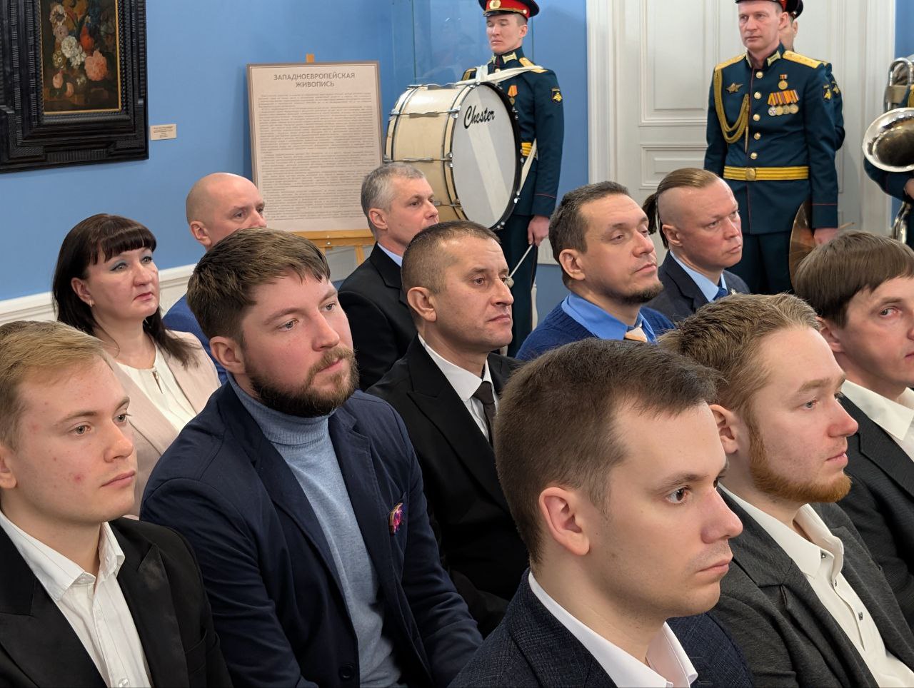 Контр-адмирал ВМФ вручил государственные награды костромским судостроителям