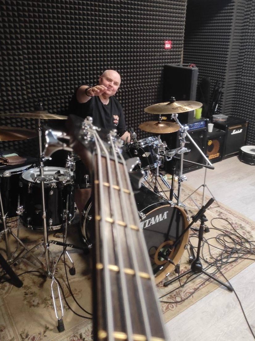 Шарья прощается с легендой: ушел из жизни музыкант и общественный деятель Павел Смирнов