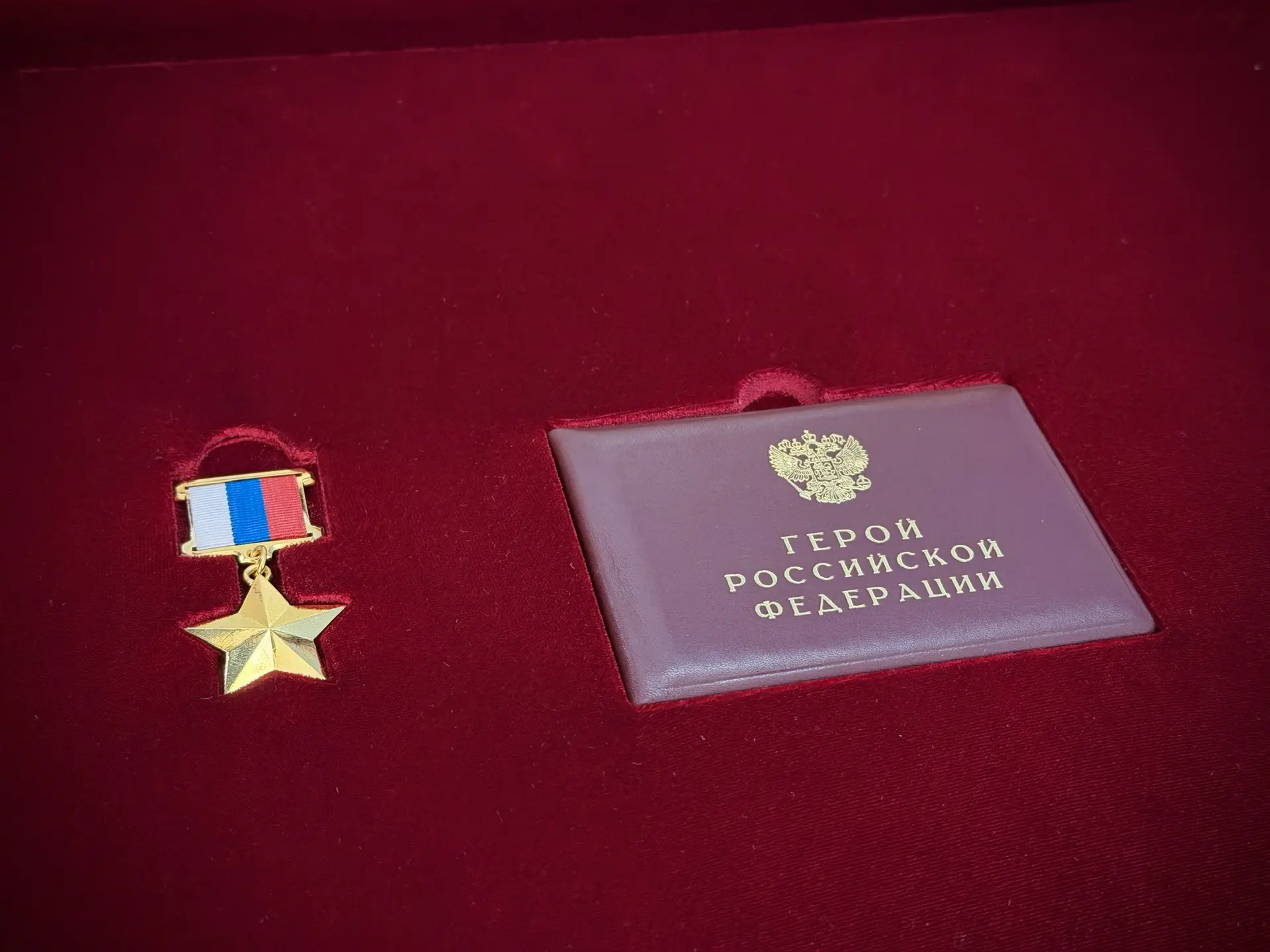 Костромичу Виталию Крылову посмертно присвоено звание Героя России