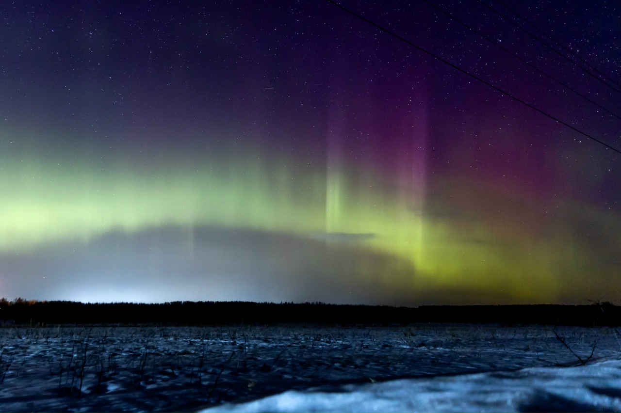 Невероятной красоты северное сияние заметили в небе над Костромской областью