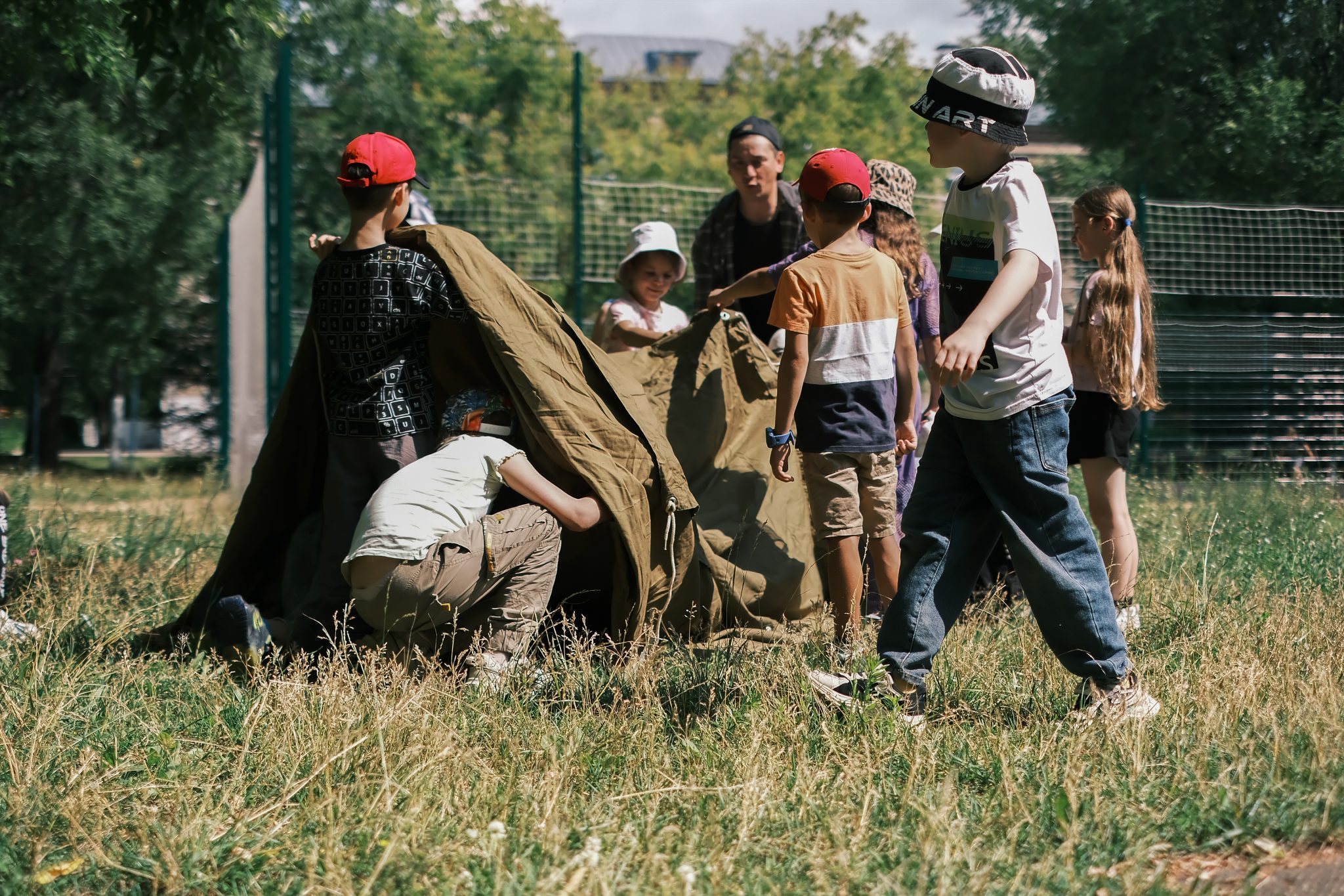 Школа иностранных языков Ok English приглашает ребят 6-15 лет провести лето с пользой!