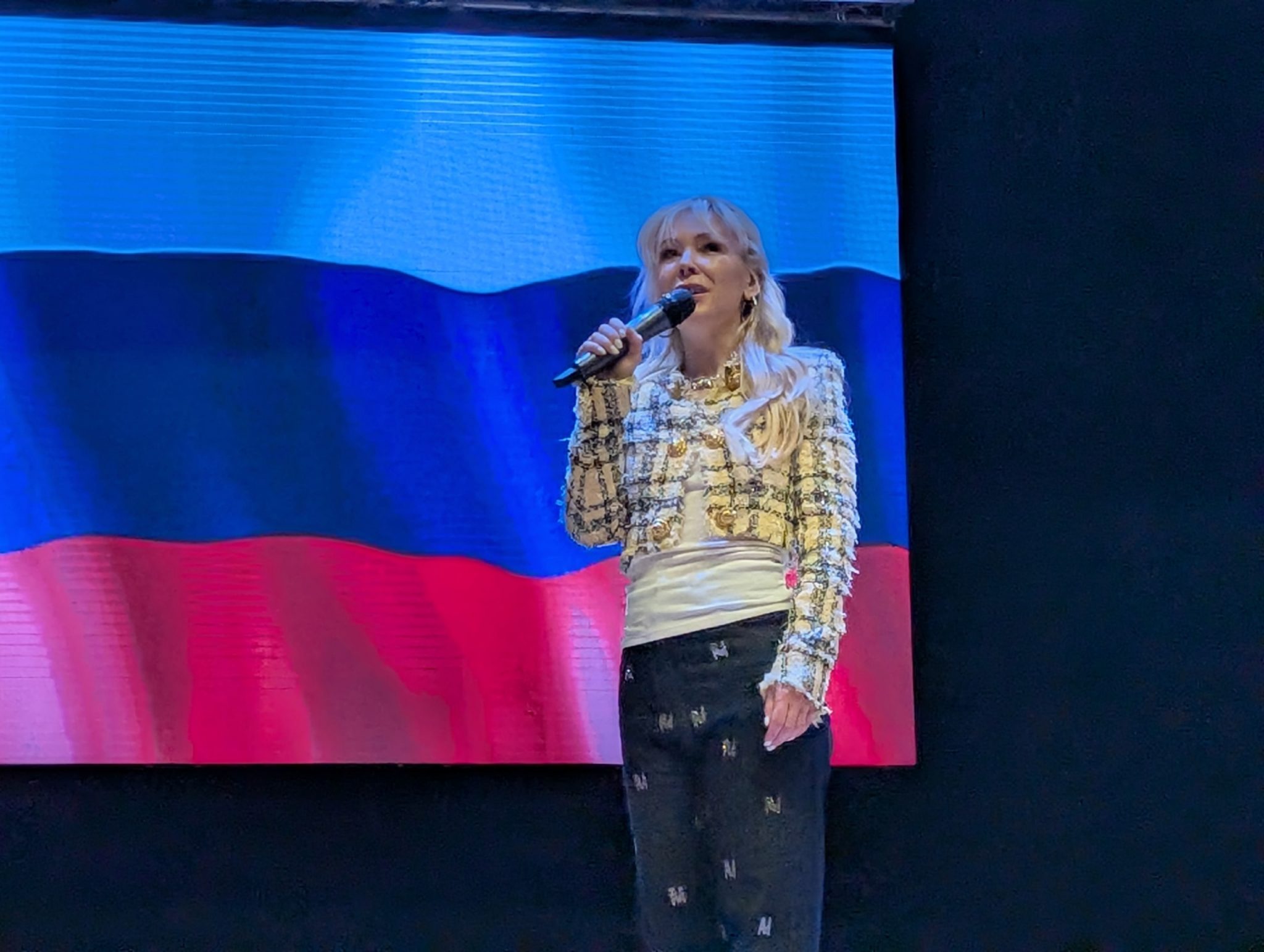 «Ярослав, тут про Байкал спрашивают!»: Екатерина Мизулина устроила в Костроме аншлаг