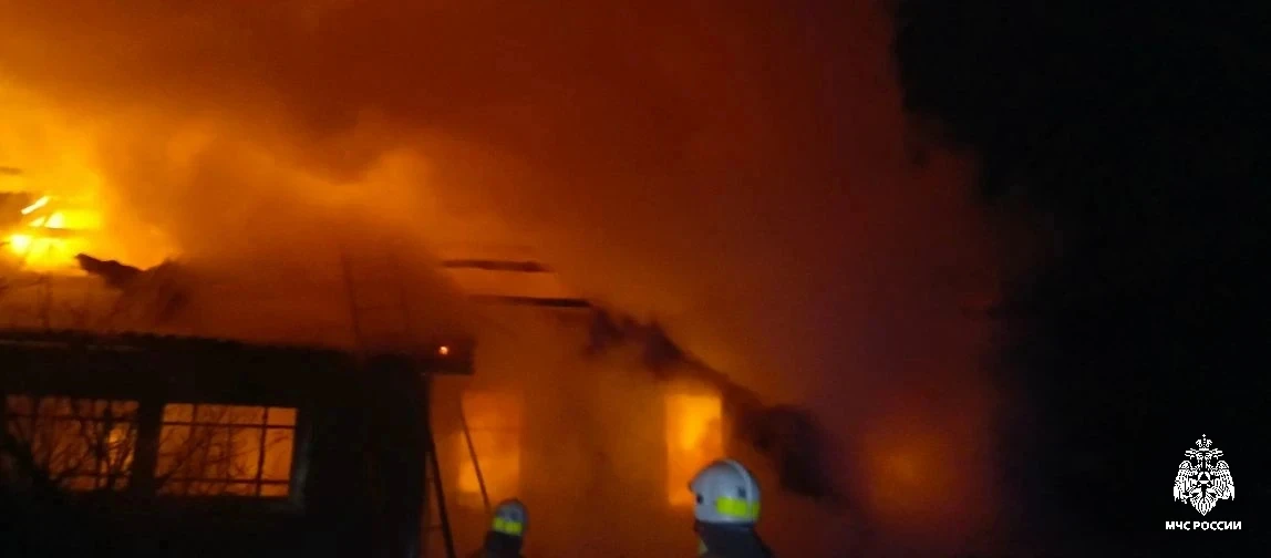 В Костромской области при пожаре в частном доме погиб пожилой мужчина