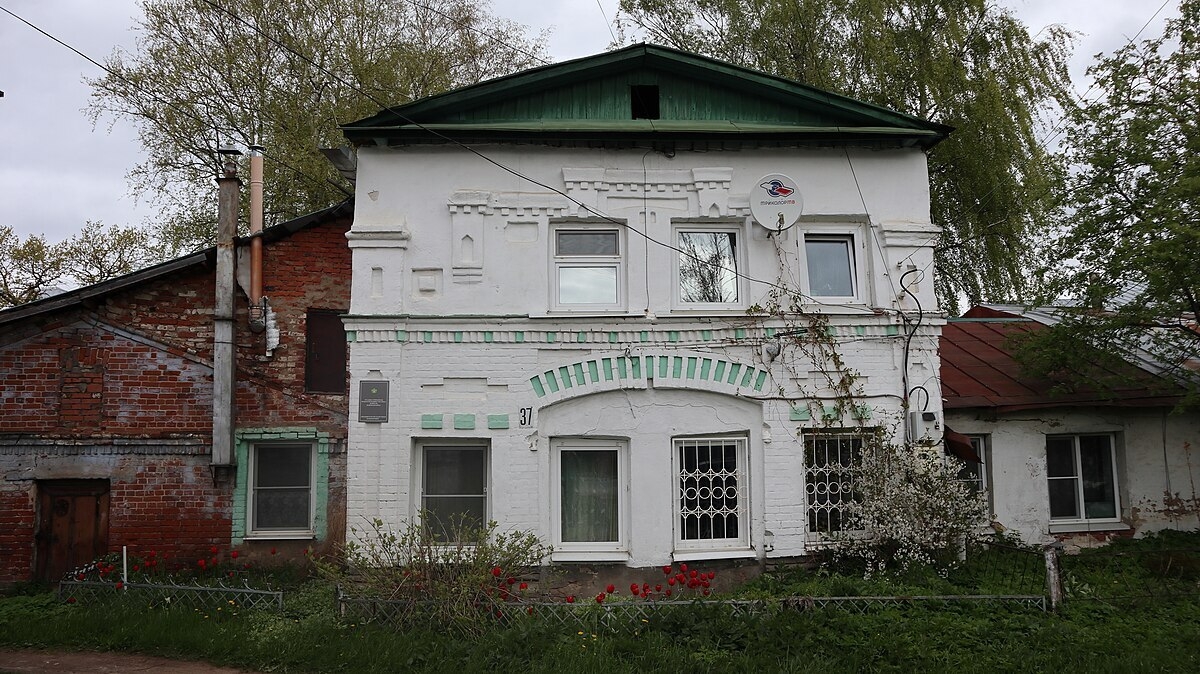 В Костроме владельца дома-памятника заставят снести новую пристройку
