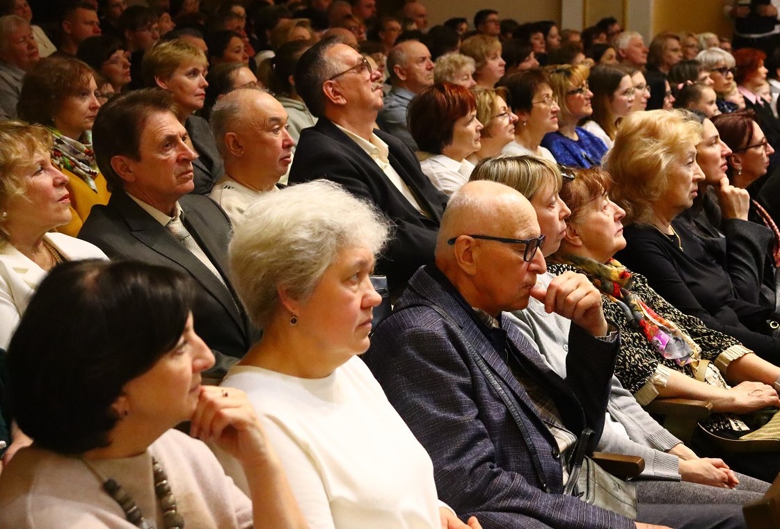 Знаменитый дирижер Валерий Гергиев восхитился переменами в Костроме