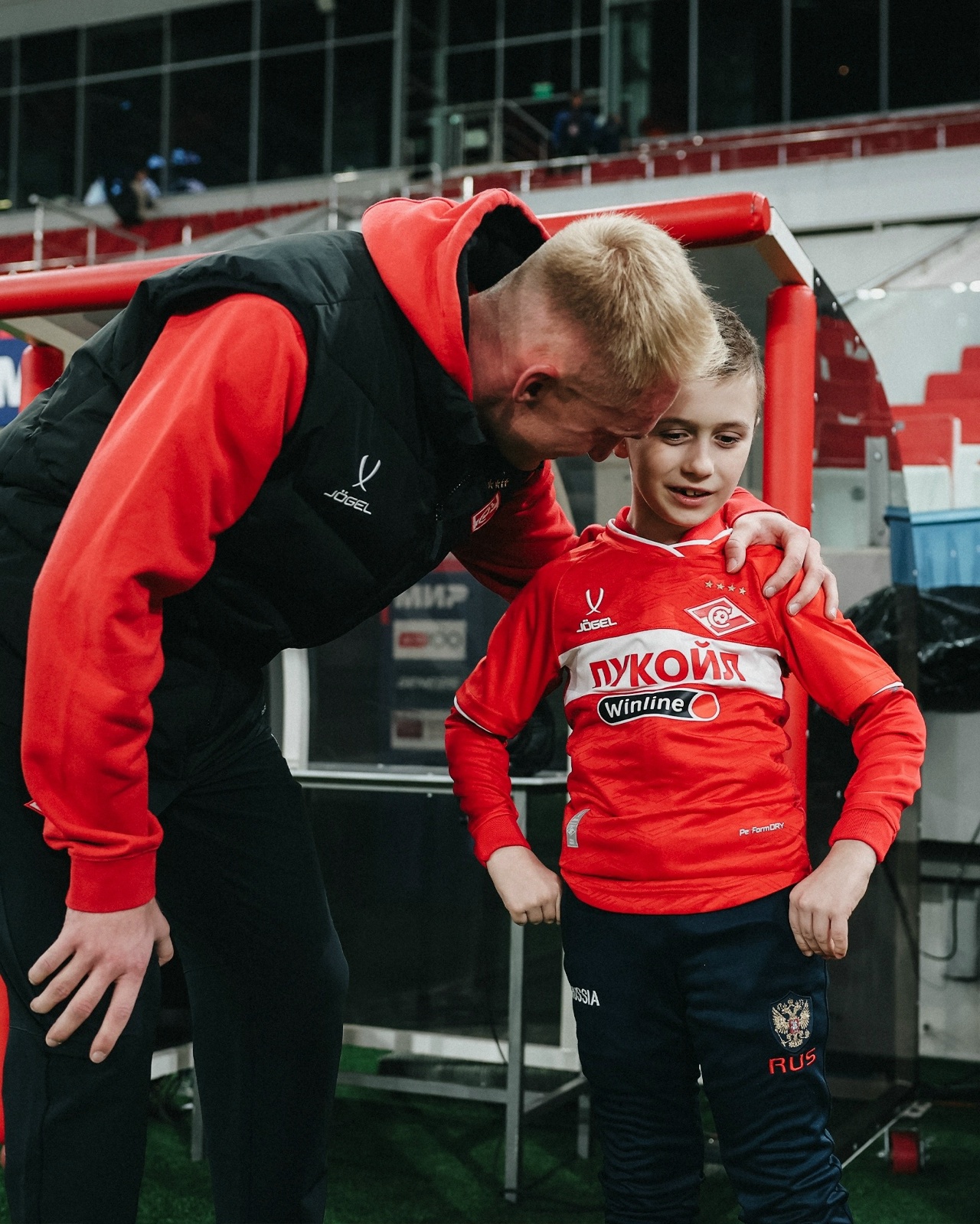 Костромской школьник Даниил Денисов встретил своего двойника из московского «Спартака»
