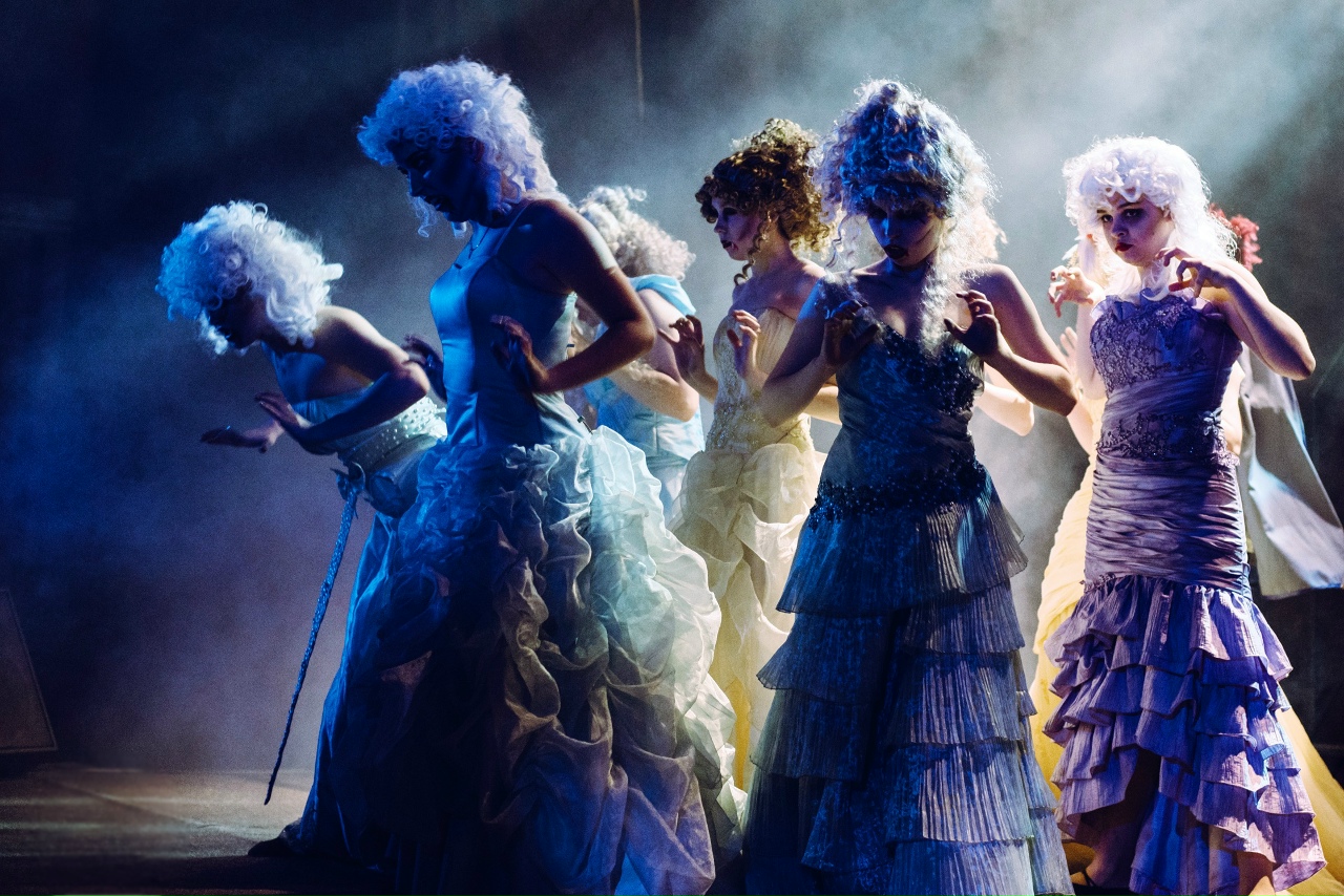 Легендарный Театр песни КГУ объявил о приостановке своей работы