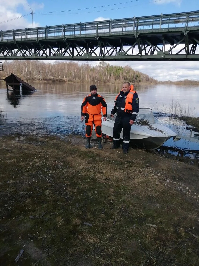 В Костромской области почистили стратегически важный мост