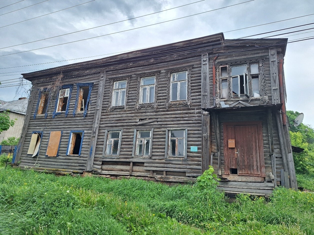 В Галиче ищут отчаянных романтиков для спасения двух старинных домов