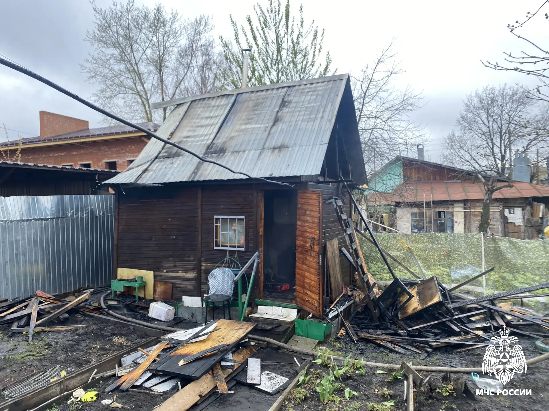 В Костромской области за сутки сгорели два жилых дома и частная баня