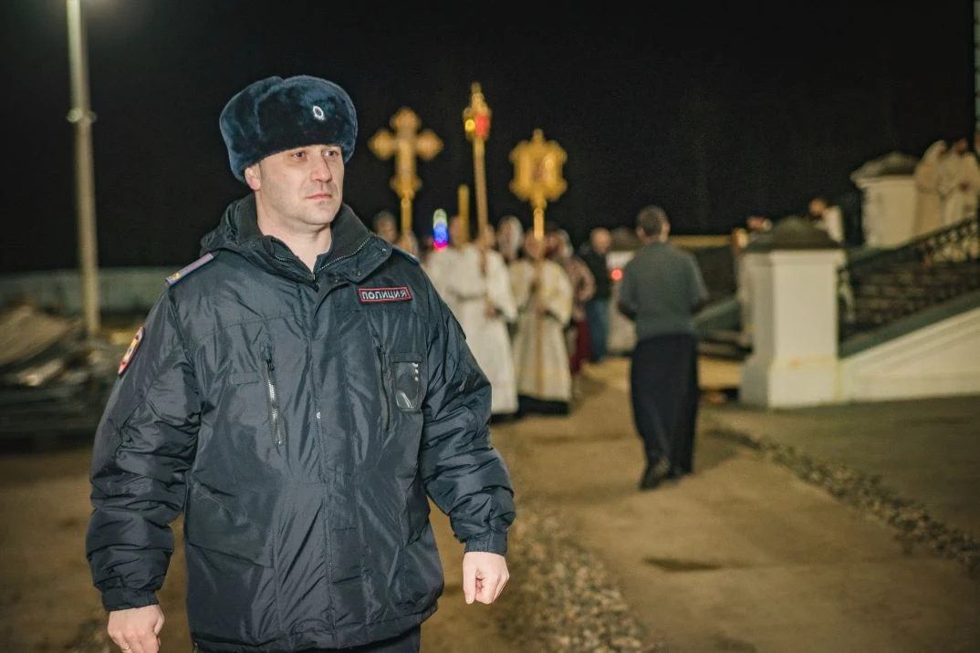 Костромские полицейские помогли верующим безопасно встретить Пасху