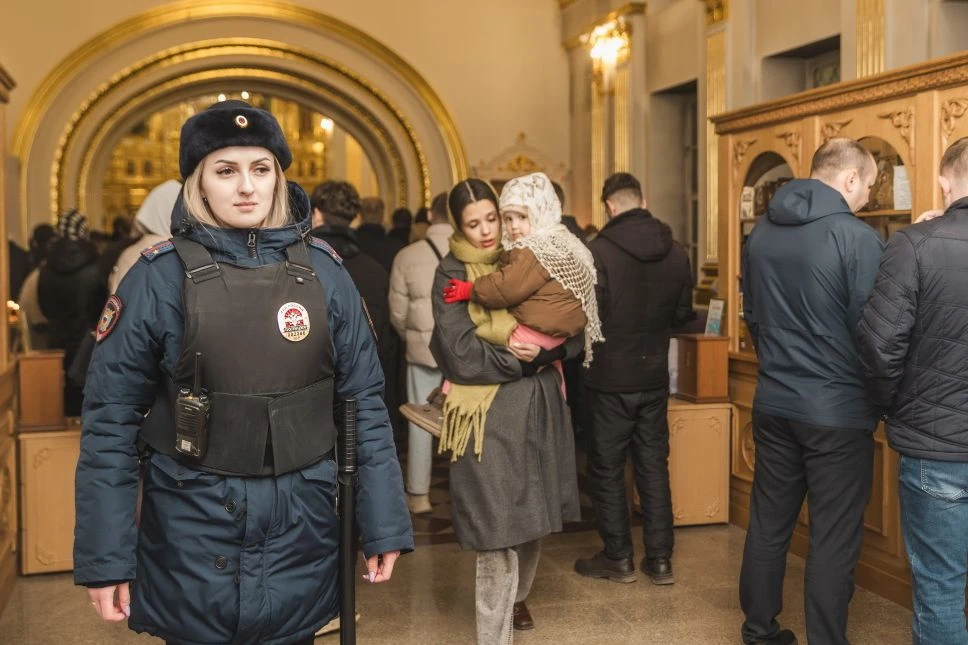 Костромские полицейские помогли верующим безопасно встретить Пасху