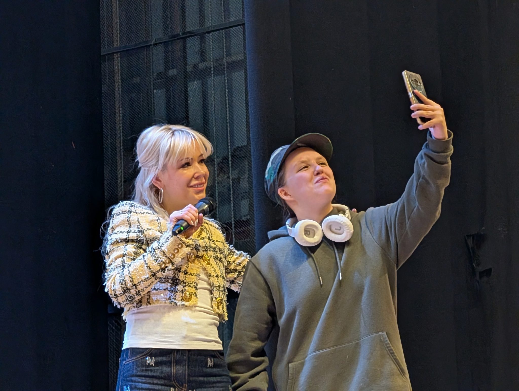 «Ярослав, тут про Байкал спрашивают!»: Екатерина Мизулина устроила в Костроме аншлаг