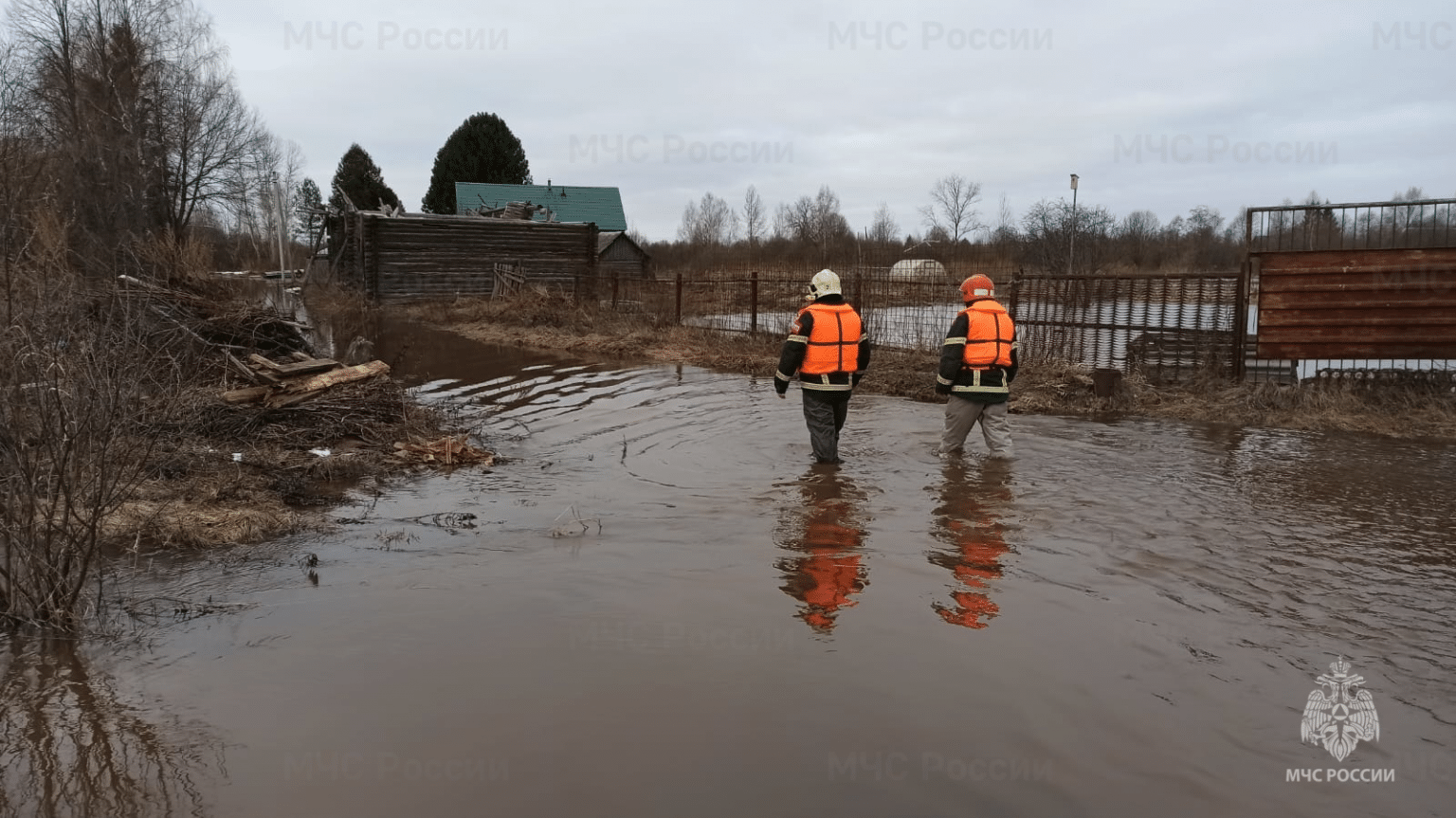Заморозки приостановили паводок в Костромской области