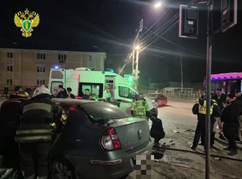 В Костроме в ночном ДТП с автобусом пострадали четверо подростков