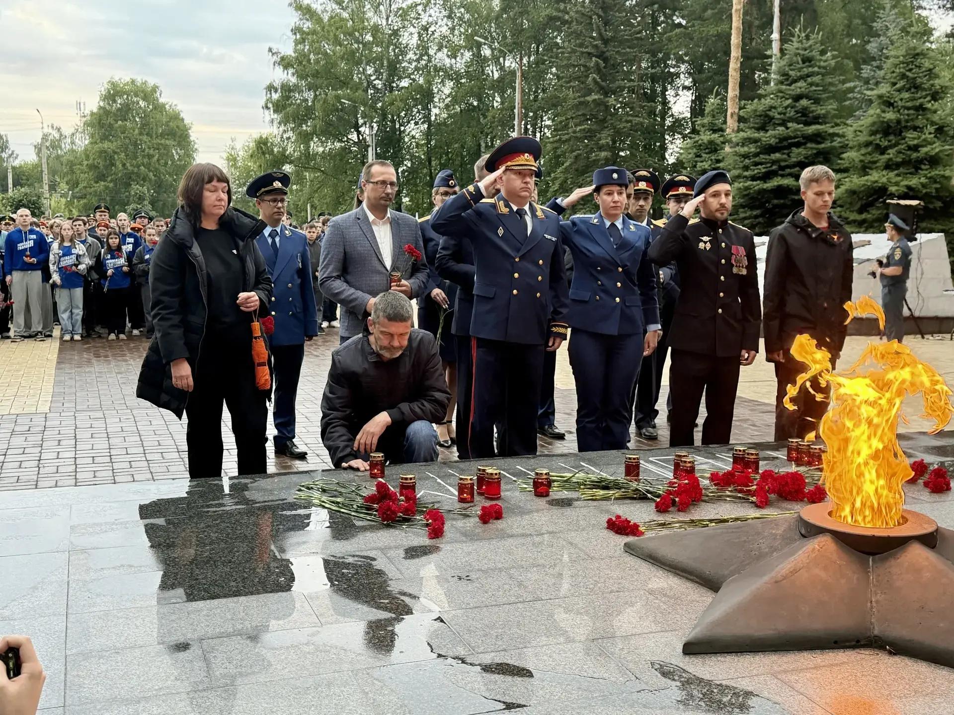 В четыре часа утра костромичи почтили память погибших в Великой Отечественной войне