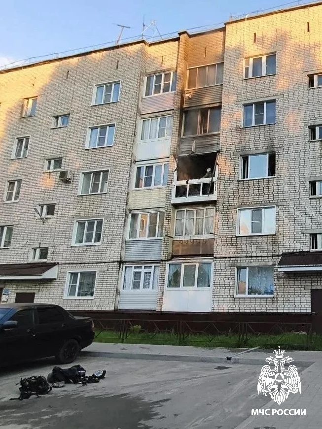 Ожоги лба и шесть спасенных: в Шарье произошел пожар в многоэтажке