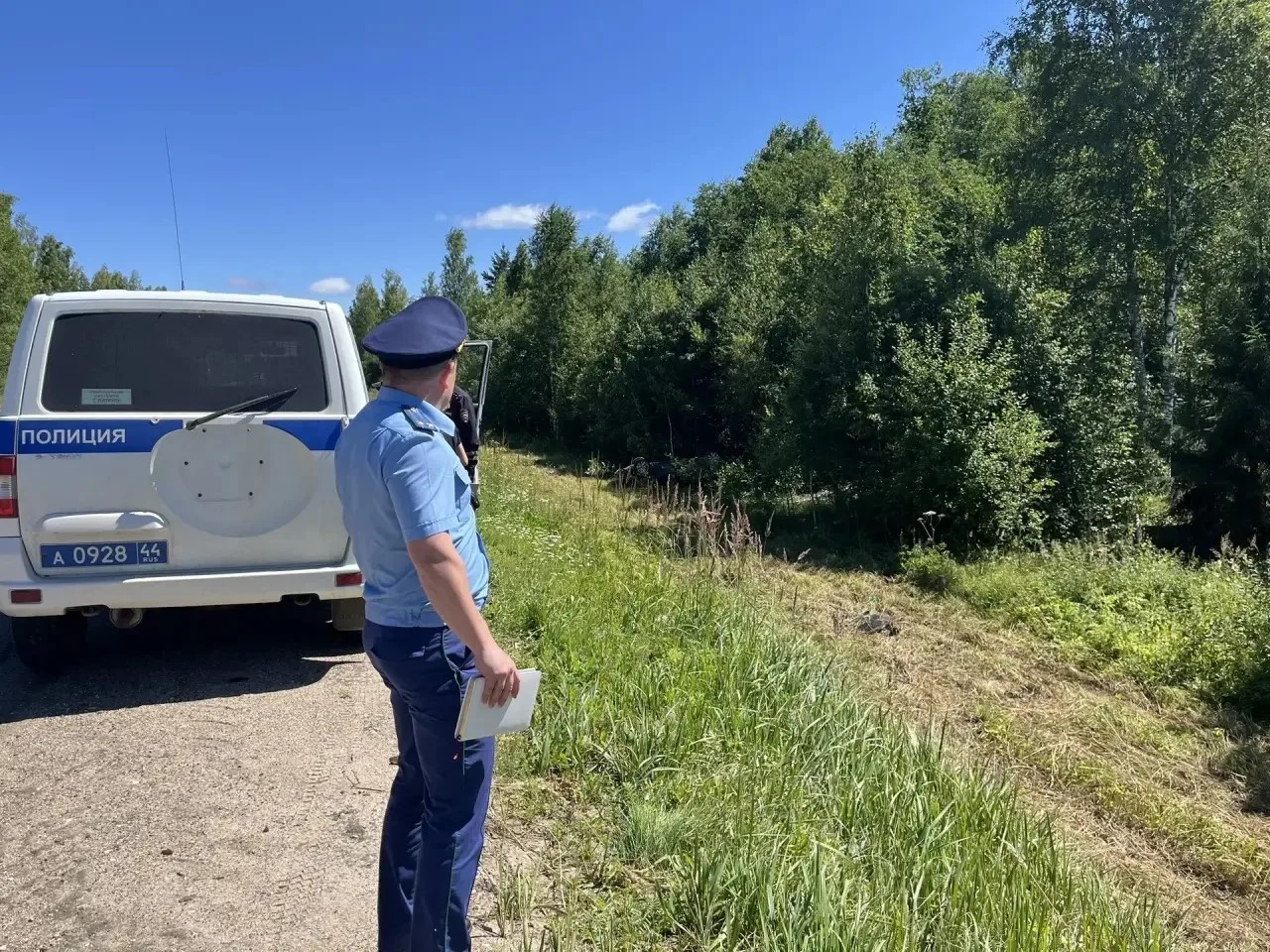 Перелом и рану получили ребенок и подросток в страшном ДТП на костромской трассе