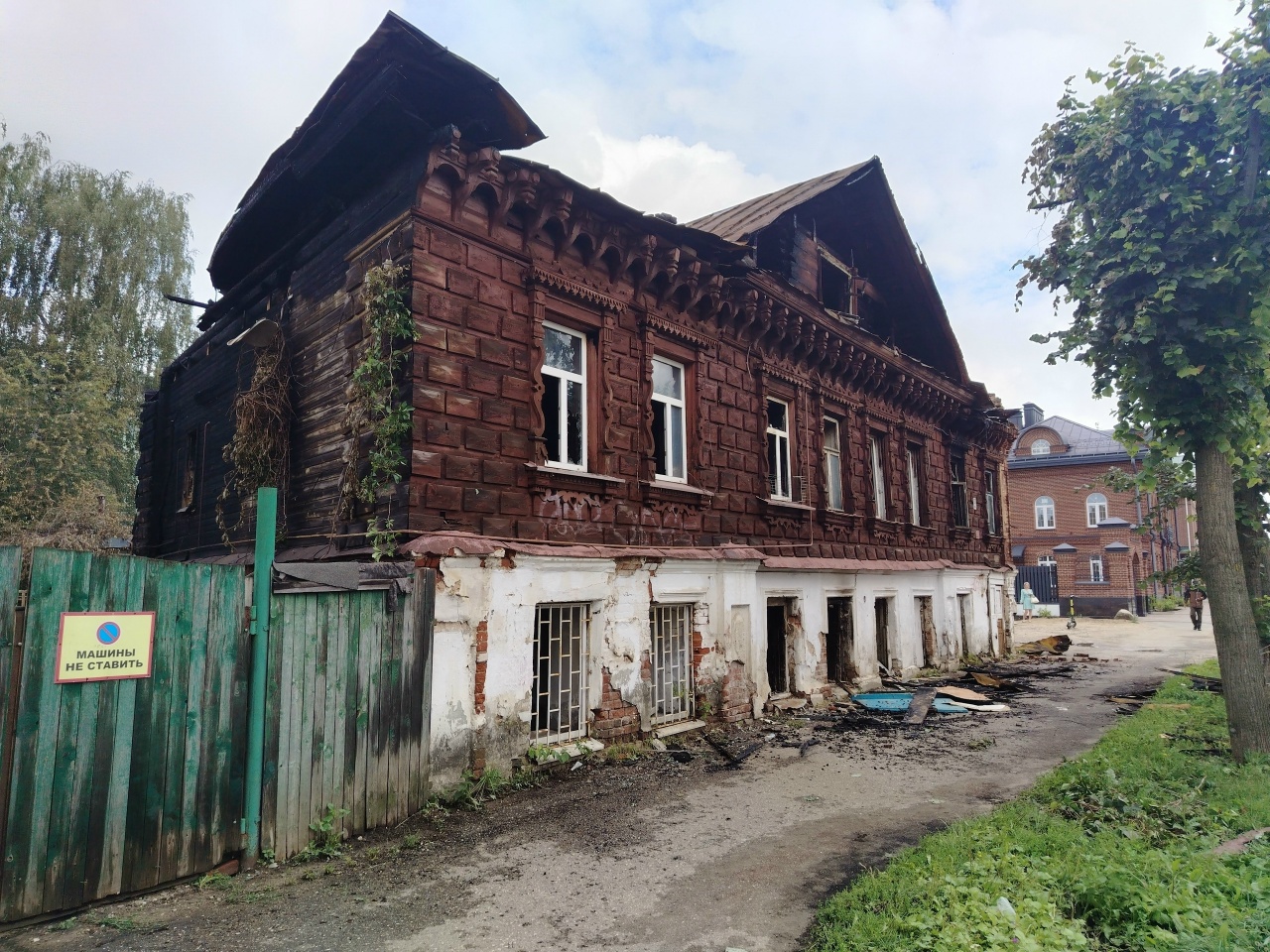 Пожар в «Доме Каменцевых» в Костроме породил слухи о поджоге под застройку