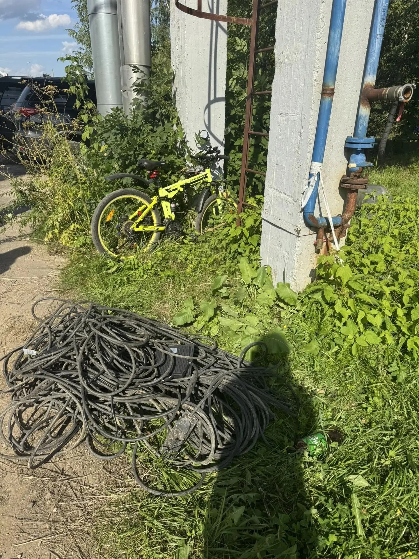В Костромской области рабочие предприятия поймали вора на угнанном велосипеде