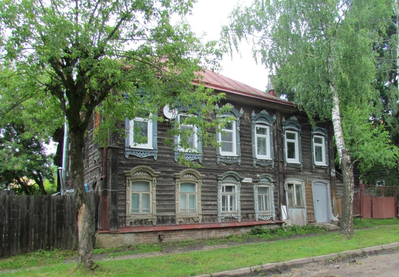 В Костроме через суд требуют отреставрировать старинный доходный дом на Мясницкой