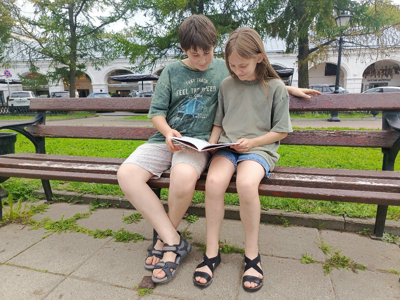 «Не бояться начинать»: 11-летняя костромичка Софья Прибыльская рассказала, как стала писательницей