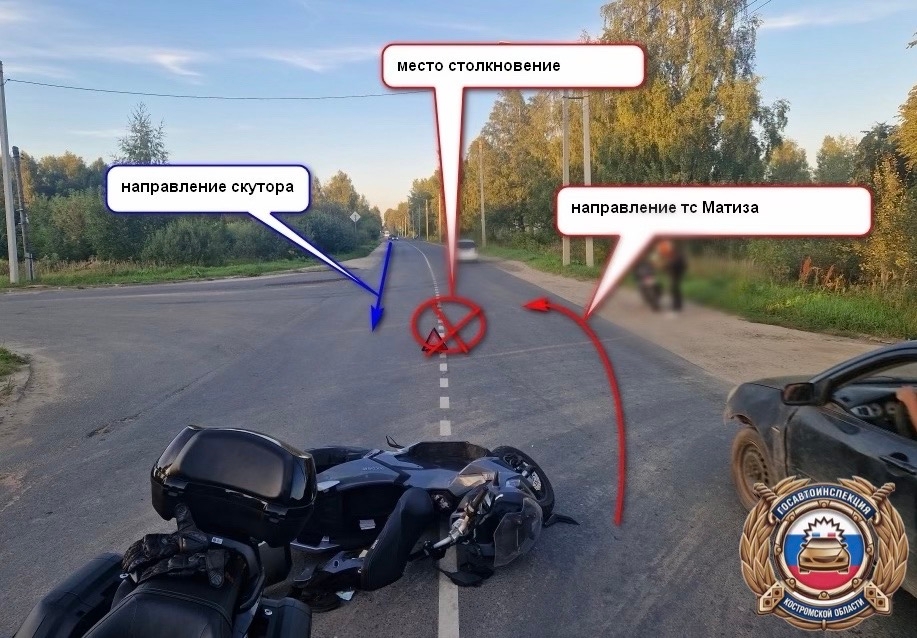 На перекрестке в Костроме Дэу Матиз протаранил скутер
