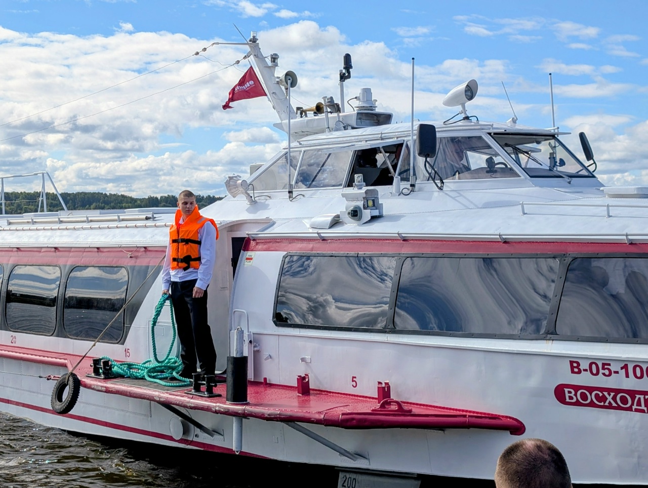 Из Костромы в Плёс с любовью и комфортом: между тремя волжскими городами запустили скоростной «Восход»