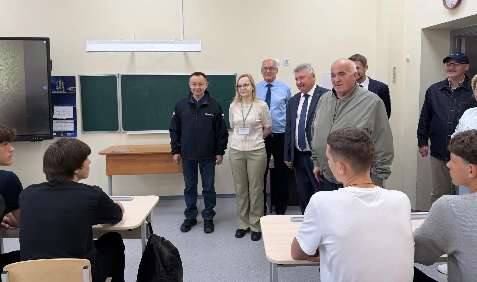 Глава Минстроя РФ Ирек Файзуллин высоко оценил комплексную застройку новых микрорайонов в Костроме