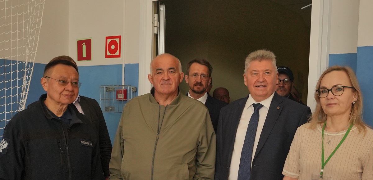 Глава Минстроя РФ Ирек Файзуллин высоко оценил комплексную застройку новых микрорайонов в Костроме