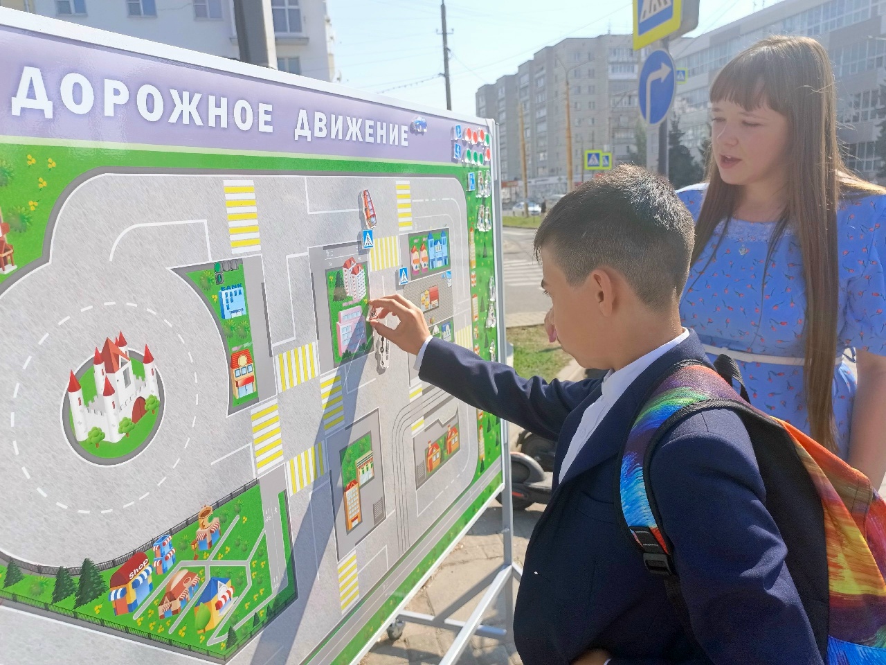 Госавтоинспекция Костромской области поздравляет с Днём знаний и напоминает о безопасности на велотранспорте