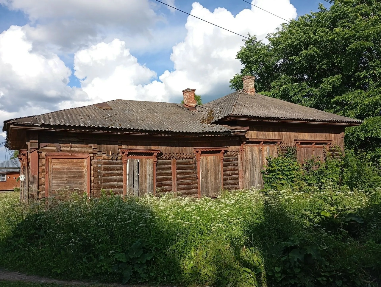 В костромском Сусанино за один рубль продают старинную больницу с царской историей