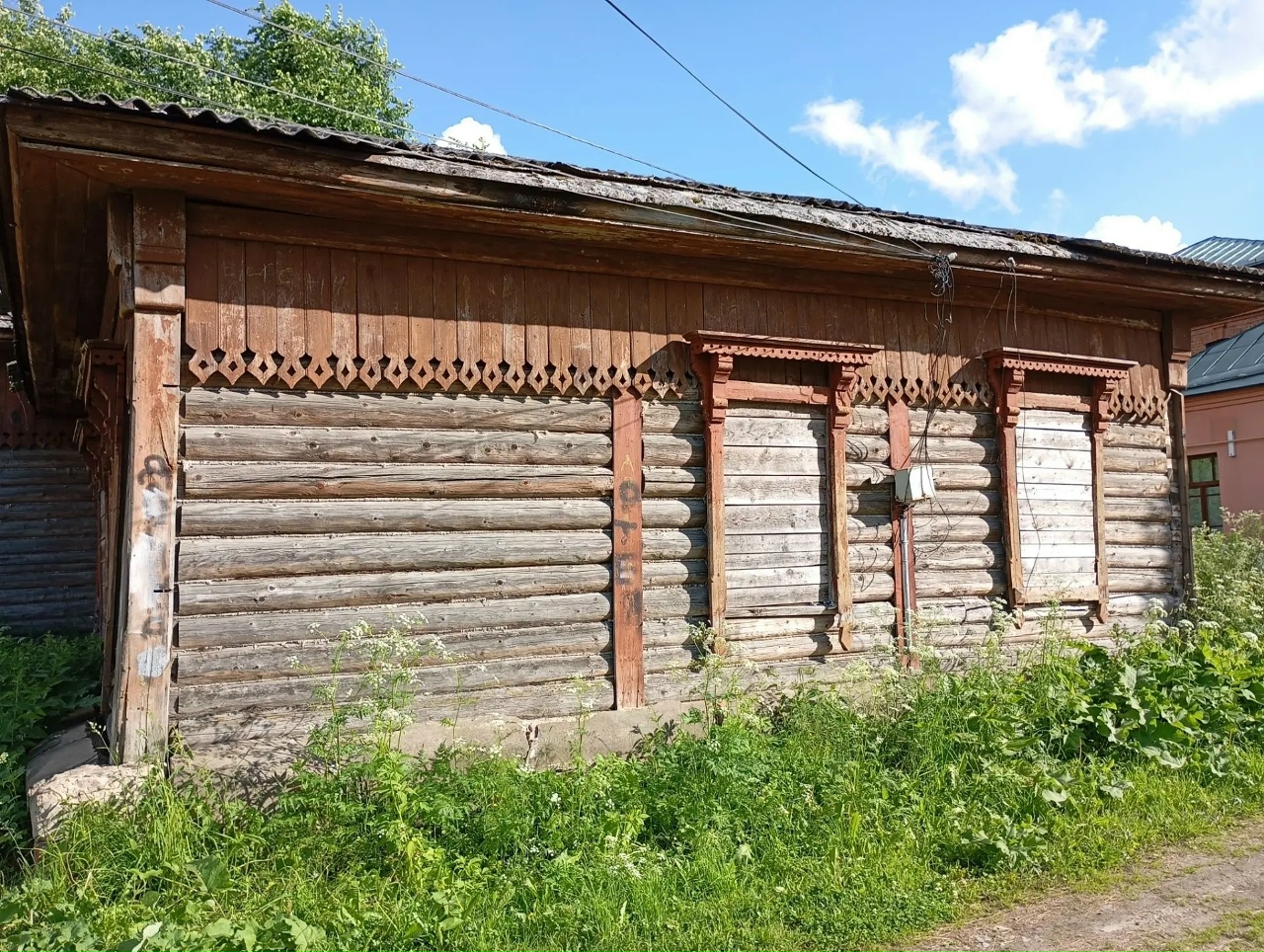 В костромском Сусанино за один рубль продают старинную больницу с царской историей