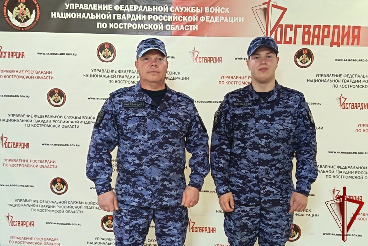В Костроме росгвардейцы спасли от пожара машину и боксы в гаражном кооперативе